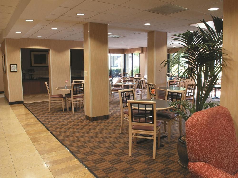 La Quinta By Wyndham Thousand Oaks-Newbury Park Экстерьер фото